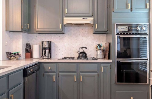 Shawnee House | Historic Luxury 10 Min. To Downtown