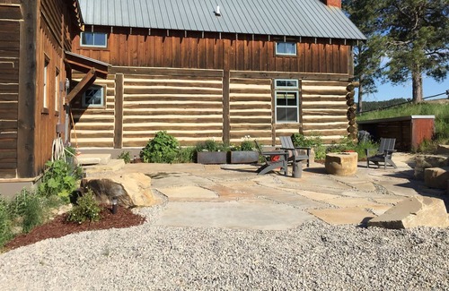 Roundup Cabin | Historic - Modern - Artist Cabin on remote private ranch