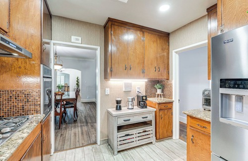 Woodland Apartment | Historic Woodland Escape w/Patio + Fire Pit!