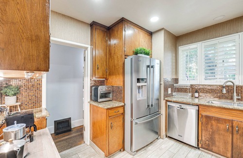 Woodland Apartment | Historic Woodland Escape w/Patio + Fire Pit!