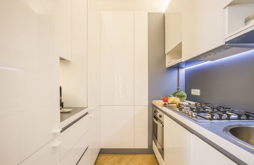 Inner City Budapest Apartment | HISTORICAL BUILDING , DOWN TOWN, PEDESTRIAN AREA , WI-FI, AIR CONDITION ,SAT TV