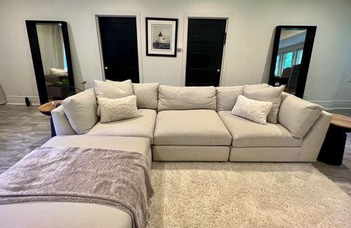 Wayzata Cottage | Historical Wayzata Carriage House