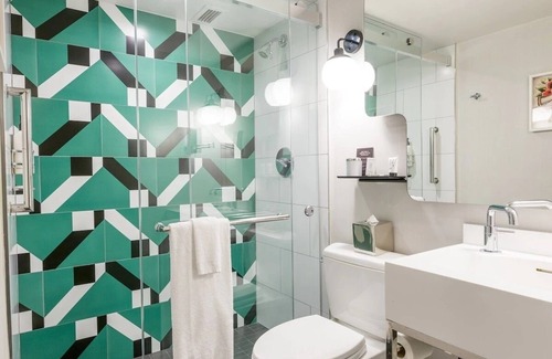 Downtown Washington D.C. Hotel | History Within Walking Distance | Near White House & Capitol