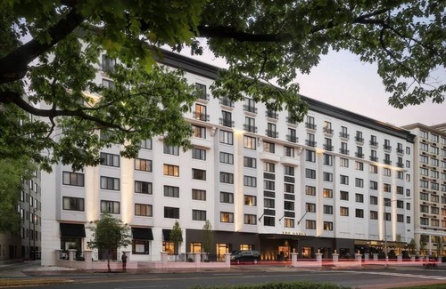 Downtown Washington D.C. Hotel | History Within Walking Distance | Near White House & Capitol