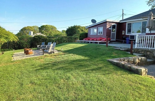 Montauk Cottage | Hither House Cottage, a retreat near the beaches of Montauk NY and Pet Friendly!