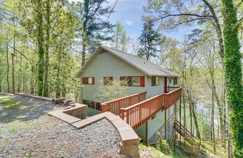 Unaka Cabin | Hiwassee Lake Cabin Near Orchards & Fall Festivals