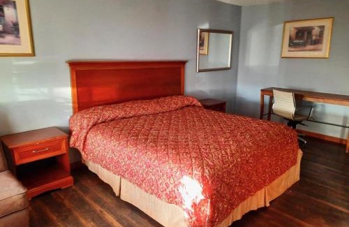 Elk City Hotel | HiWay Inn Express