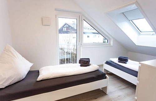 Busingen am Hochrhein Apartment | HÖ01 large apartment with dryer and washing machine