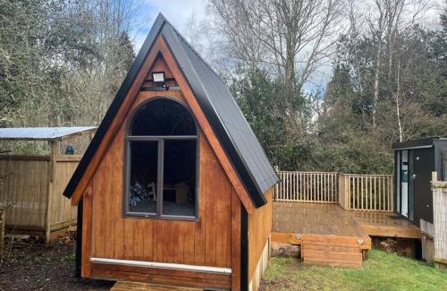 Raetihi Ski Chalet | Hobbits Habitat Outdoor Bath Unique Stay