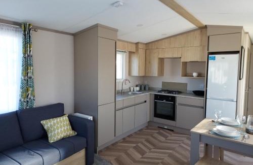 New Forest District Resort | Hoburne Bashley Self-Catering Holiday Home
