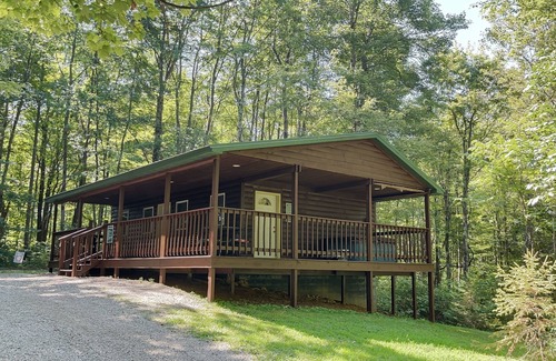 Rockbridge Cabin | Hocking hills backwoods retreat -Squirrel Haven