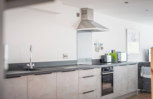 Abersoch Cottage | HOHECK, pet friendly, with a garden in Abersoch