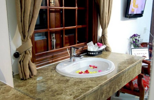 Hoi An City Centre Bed & Breakfast | Hoi An Golden Horse Villa
