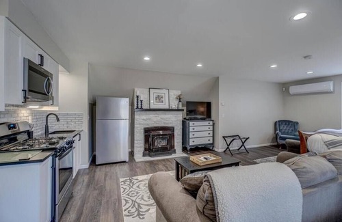 Stillwater Apartment | Holcombe Loft - Studio Apartment in Historic Stillwater MN