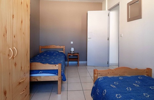 Saint-Genies-de-Fontedit House | Holiday Home in Saint-Geniès-de-Fontedit with a private pool