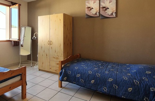 Saint-Genies-de-Fontedit House | Holiday Home in Saint-Geniès-de-Fontedit with a private pool