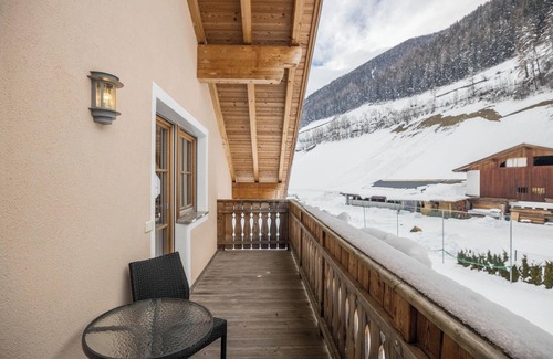 Valle Aurina Apartment | Holiday Apartment'Bärental on the Health Farm Wollbach - Gruberhof' with Wi-Fi & Balcony