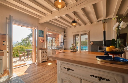 Saint-Vincent-de-Mercuze House | Holiday Home 'Saint Vincent De Mercuze' with Mountain View, Private Pool and Wi-Fi
