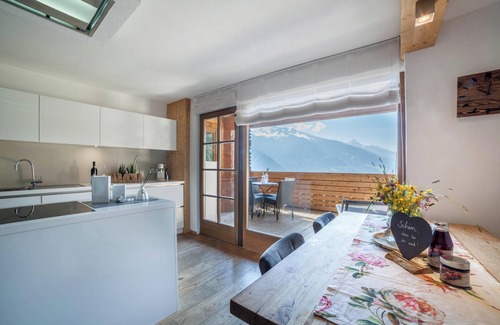 San Martino in Passiria Apartment | Holiday Apartment "Bergsuite" with Mountain View, Balcony, Garden & Wi-Fi