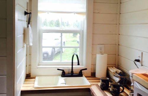 Manvel Cottage | Holiday Acres Tiny house on wheels