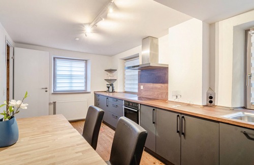 Ludwigshafen Apartment | Holiday Apartment '1 EG'