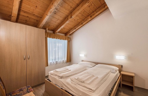 Campitello di Fassa Apartment | Holiday Apartment “Appartamenti Luna” with Mountain View