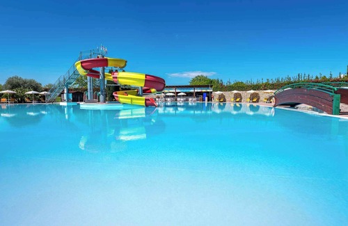 Peschiera del Garda Apartment | Holiday apartment with outdoor pool and children's entertainment in a great residence