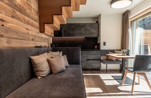 Selva dei Molini Apartment | Holiday Apartment 'Chalet-Suite Panorama' with Mountain View, Private Terrace and Wi-Fi