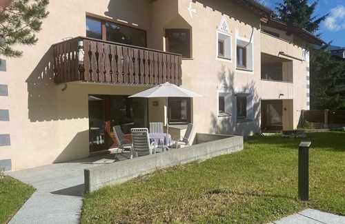 La Punt-Chamues-ch Apartment | Holiday apartment La Punt-Chamues-ch for 1 - 6 persons with 3 bedrooms - Holiday apartment