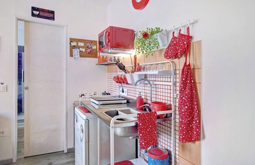 Guimar Apartment | Holiday Apartment "Hacienda La Extremeña Rock" with Sea View, Shared Terrace & Wi-Fi