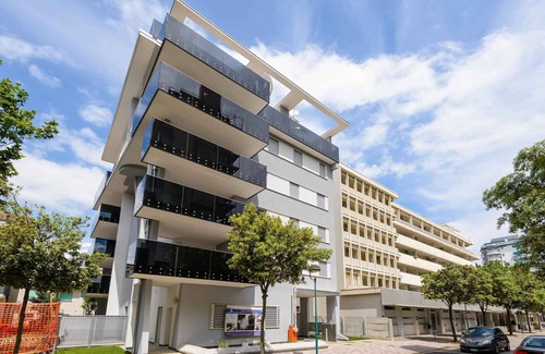 Lignano Sabbiadoro Apartment | Holiday apartment with balcony and air conditioning