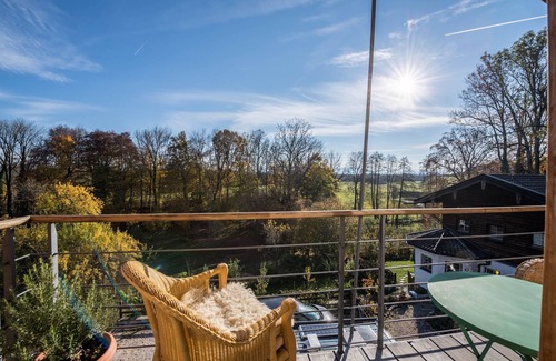 Pittenhart Apartment | Holiday Apartment "Bei der Töpferei" with Balcony, Terrace, Garden & Wi-Fi