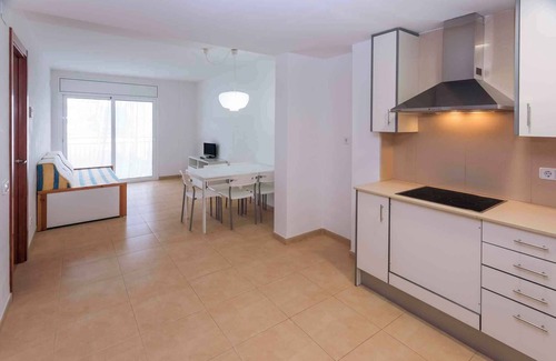 Pineda de Mar Apartment | Holiday apartment with balcony and pool