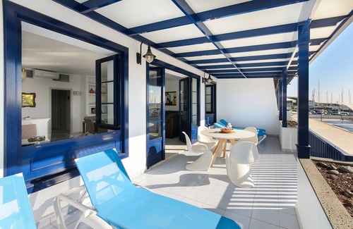 Puerto Calero Apartment | Holiday Apartment "Vistagua" with Beautiful Decor and Spacious Terrace with Ocean View