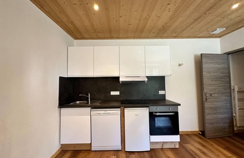 Seez Apartment | Holiday Apartment 'Fleur 6' in Séez