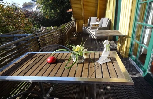 Varel House | Holiday apartment in Varel with swimming pool