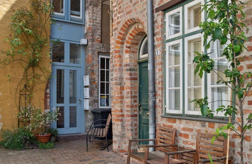 Luebeck Old Town Apartment | Holiday apartment Lübeck for 1 - 4 persons with 2 bedrooms - Holiday apartment in one or multi-famil