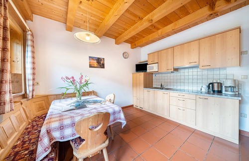 San Pancrazio Apartment | Holiday Apartment Marschalkhof "Sankt Helena" with Mountain View, Balcony & Wi-Fi