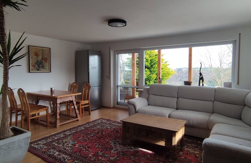 Ronsberg Apartment | Holiday Apartment "Secret Paradise" with Mountain View, Private Terrace & Wi-Fi