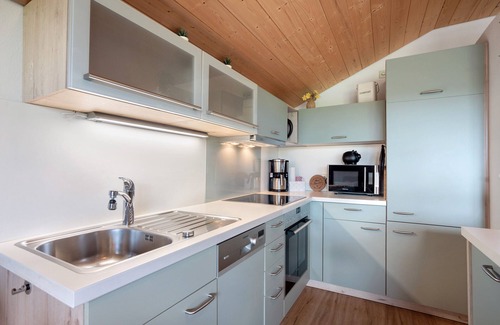 Friesenried Apartment | Holiday Apartment 'Waldblick' with Shared Garden, Balcony and Wi-Fi