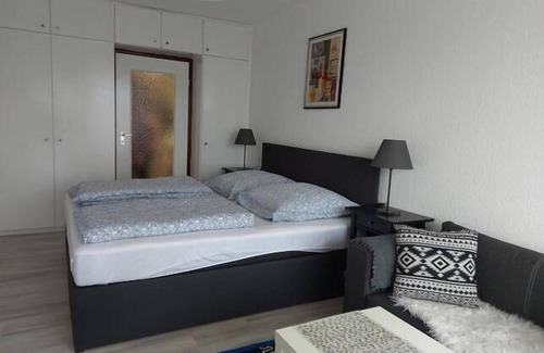 Region Hannover District Apartment | Holiday apartment Wunstorf for 1 - 3 persons - Holiday apartment in one or multi-family house