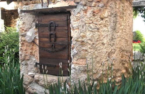 Valensole House | Holiday cottage near lavender fields with swimming pool By FeelLuxuryholidays