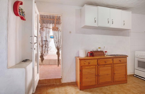 Adeje Villa | Holiday Finca Tenplata with Sea View, Wi-Fi, Garden & Terrace