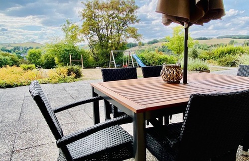 Schonau Apartment | Holiday flat 2 with beautiful terrace