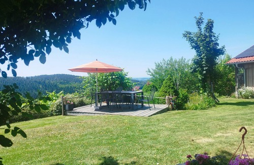 Grainet Apartment | Holiday flat ‘Grabmeier - Number 2’ with mountain view, balcony and Wi-Fi