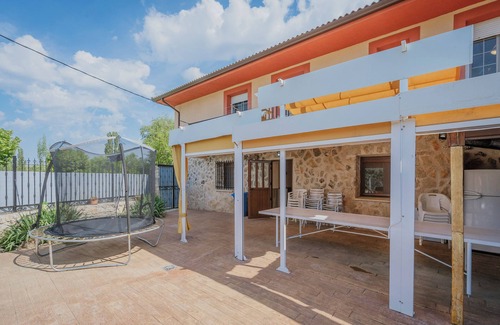 Castro de Fuentiduena House | Holiday Home 'El Encuentro Del Duraton' with Mountain View, Private Pool and Wi-Fi