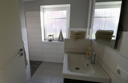 Tannenhausen Apartment | Holiday home with private beach