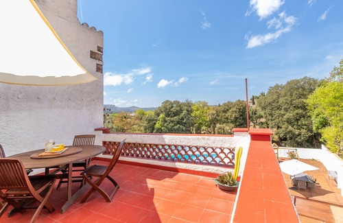 Santa Cristina de Aro Apartment | Holiday Home 'Mas Tinus - Palmera' with Private Terrace and Wi-Fi