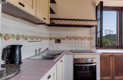 Montelupo Fiorentino House | Holiday Home 'Fattoria Antinoro Relax - Firenze' with Shared Pool and Air Conditioning