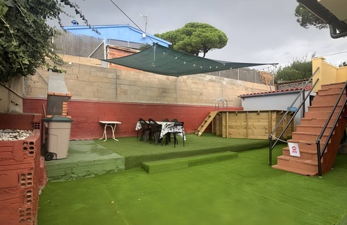 Macanet de la Selva House | Holiday Home 'Can Dornena Refugio Con Encanto' with Mountain View, Wi-Fi and Air Conditioning